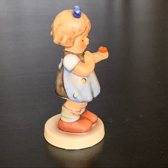 Love Petals - Hummel Figurine #804 TMK8 - Picture 10 of 13